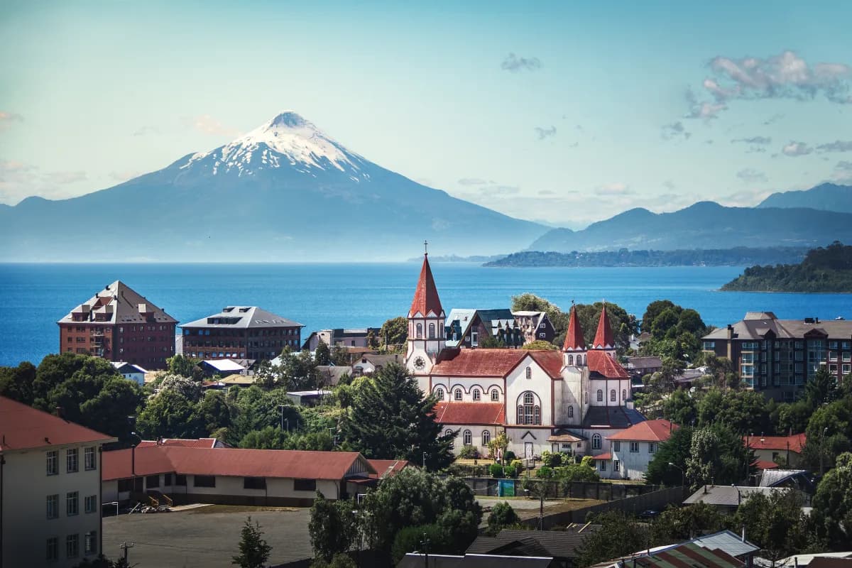 Puerto Varas — lago y pueblo
