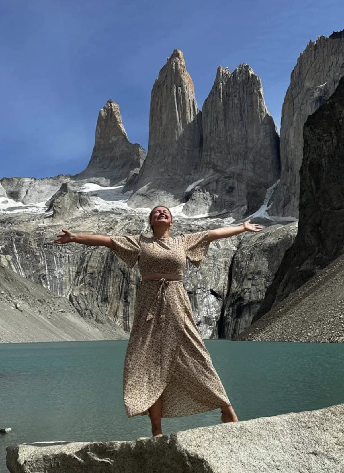 Trekking en la base de las torres — Torres del Paine